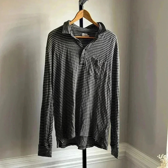 Faherty Other - Faherty long sleeve henley striped Henley cozy plush